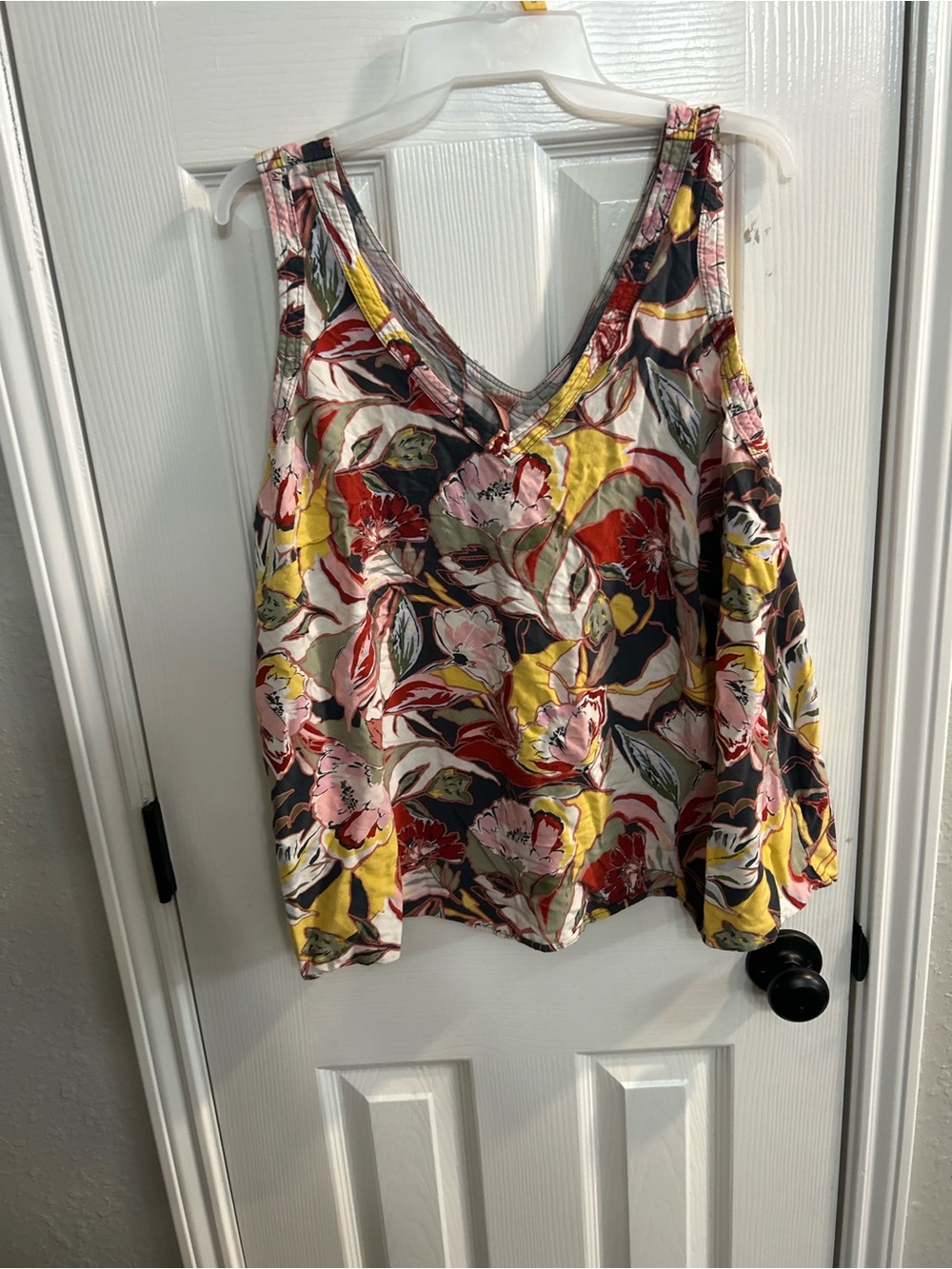 Torrid Challis Stitch Detail Tank Women’s Size 1 Floral Multi